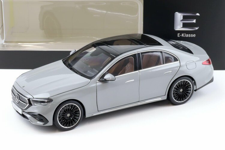 楽天市場】ミニカー 1/18 ベンツeの通販