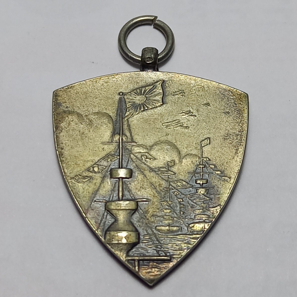 Yahoo!オークション -「海軍大演習」(勲章) (徽章)の落札相場・落札価格