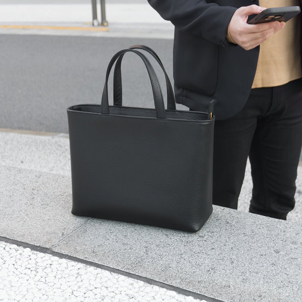 ジップミニトート ブラック – HushTug