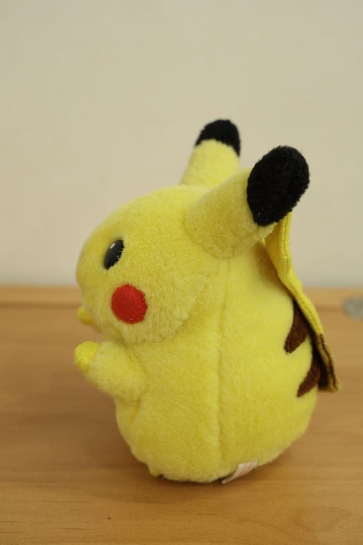 ポケモン TOMY ピカチュウ ぬいぐるみ 初期ピカ②