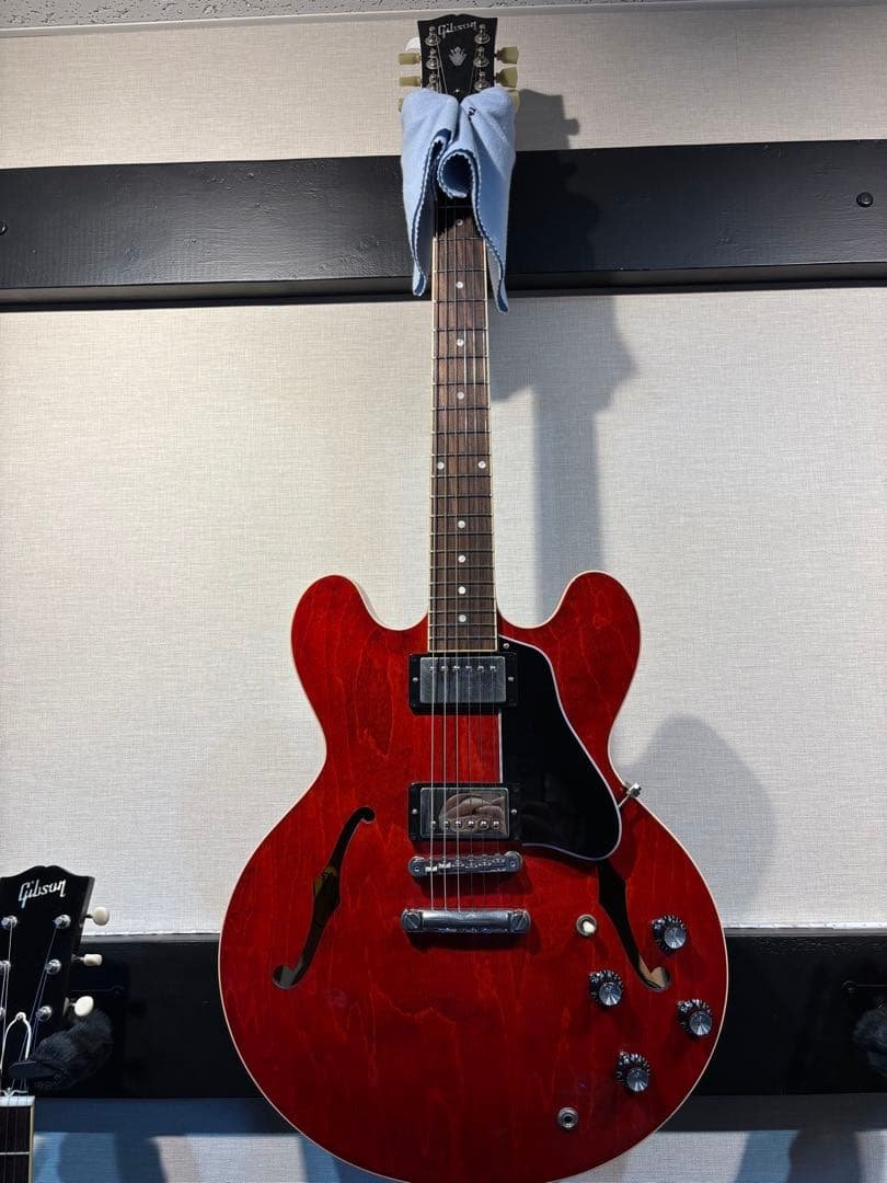 【本日最後】Gibson ES-335 Sixties Cherry Gloss Gibson ES-335 (Sixties Cherry) [現品限りの特別価格] | Sparkplug.tokyo